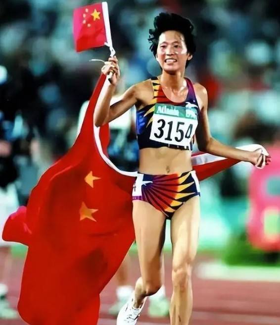 保利体育官方入口-奥运冠军王军霞：退役后移居美国，三个孩子三个爹，如今活成了这样|亚特兰大奥运会|婚姻|家庭|奥运会|赛场_新浪体育_新浪新闻